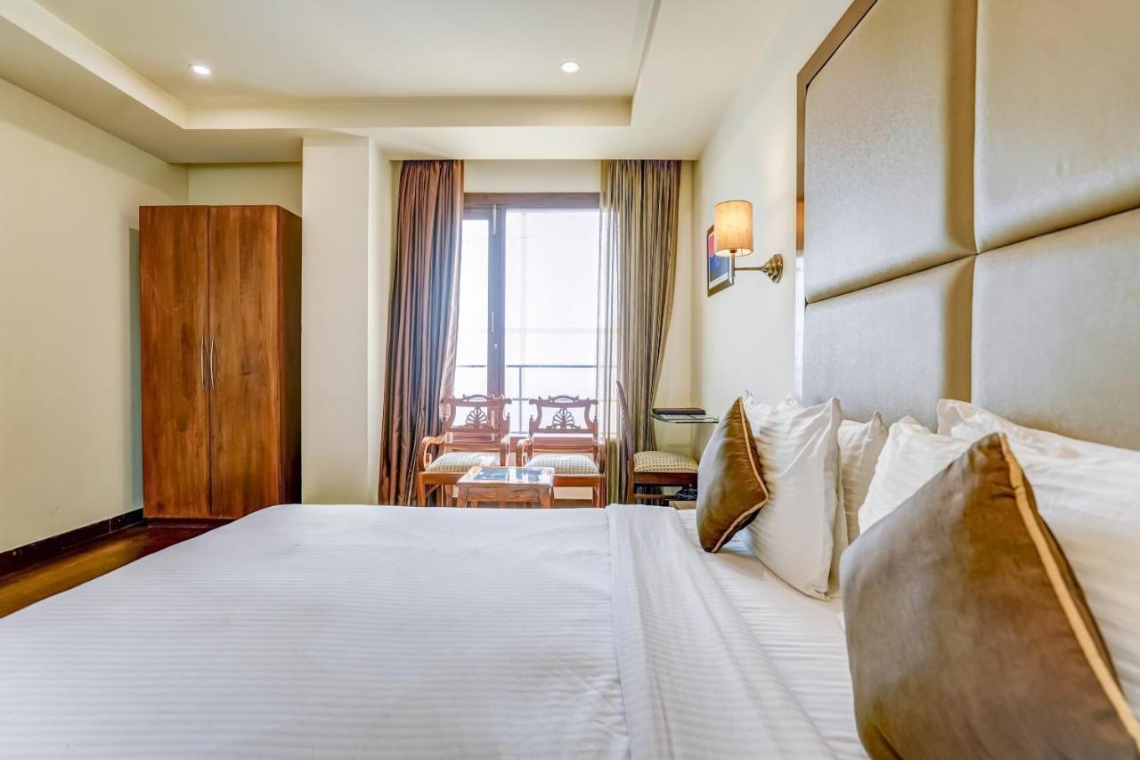 Townhouse 552Hotel Royal Court Jalandhar Eksteriør bilde