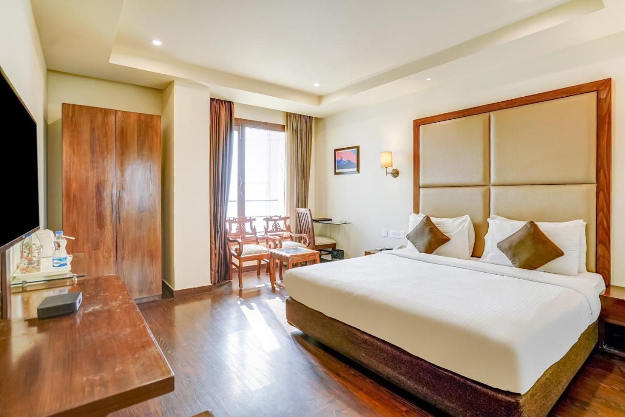 Townhouse 552Hotel Royal Court Jalandhar Eksteriør bilde