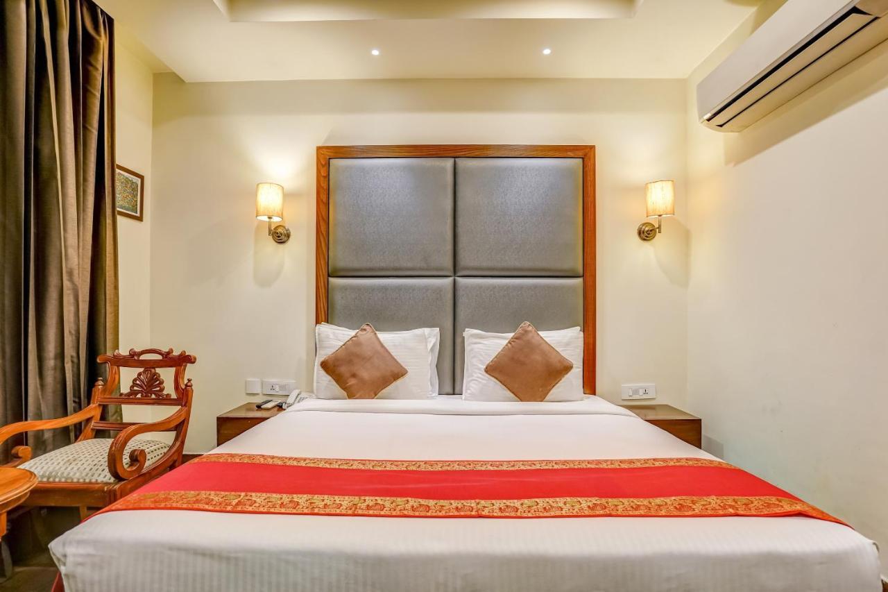 Townhouse 552Hotel Royal Court Jalandhar Eksteriør bilde