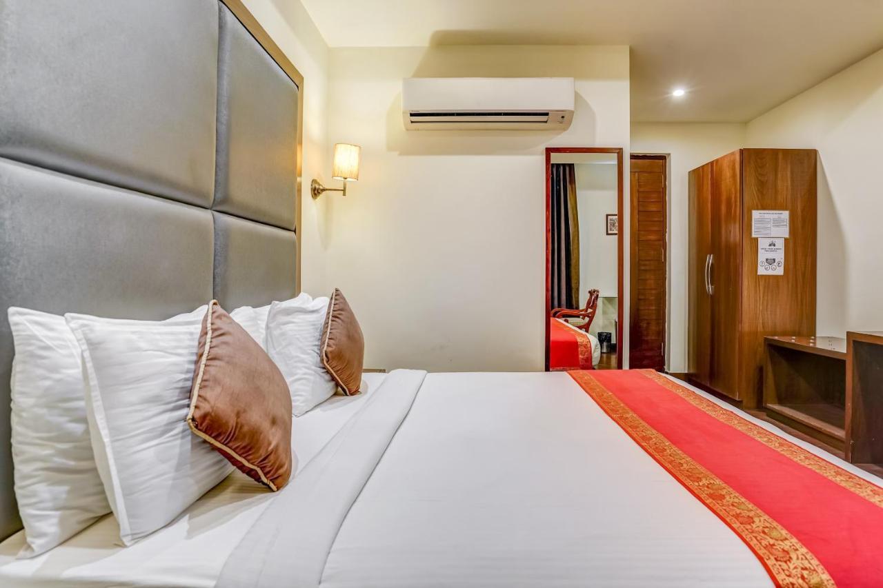 Townhouse 552Hotel Royal Court Jalandhar Eksteriør bilde