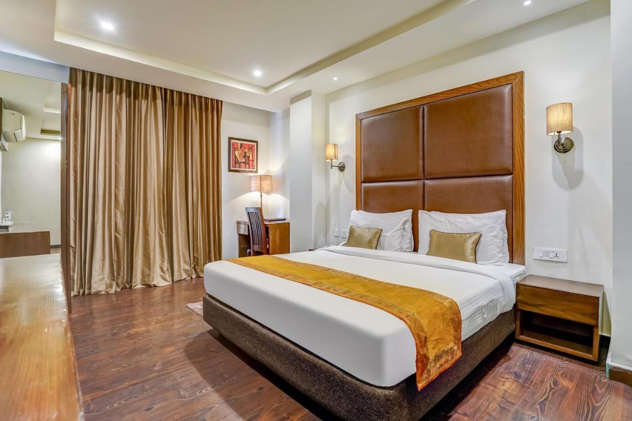 Townhouse 552Hotel Royal Court Jalandhar Eksteriør bilde